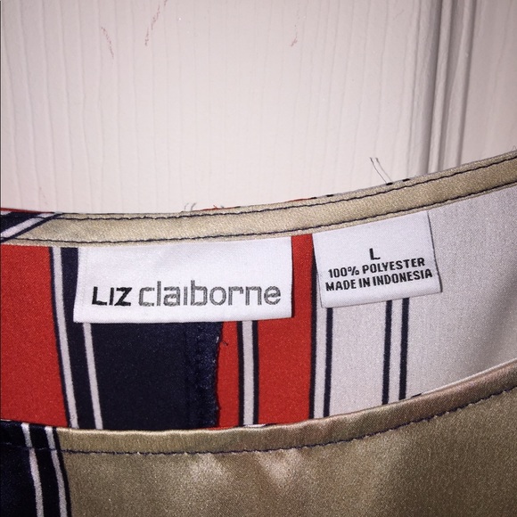 $1.00 with additional purchase Blouse - Picture 3 of 3